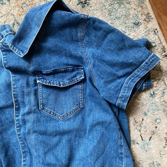 Gap maternity denim jumpsuit - Picture 3 of 4